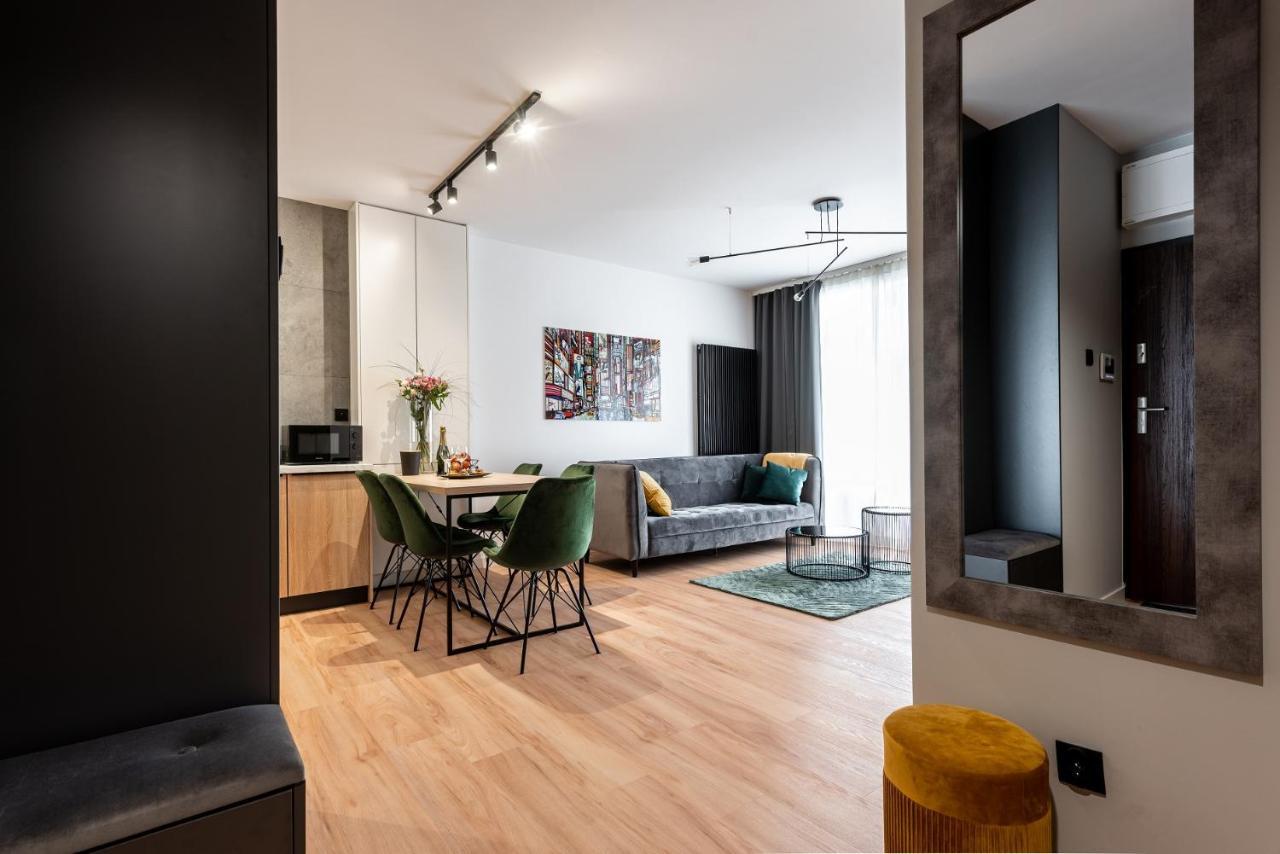 Apartament Nowe Centrum Lodzi - Perla Srodmiescia Bagian luar foto